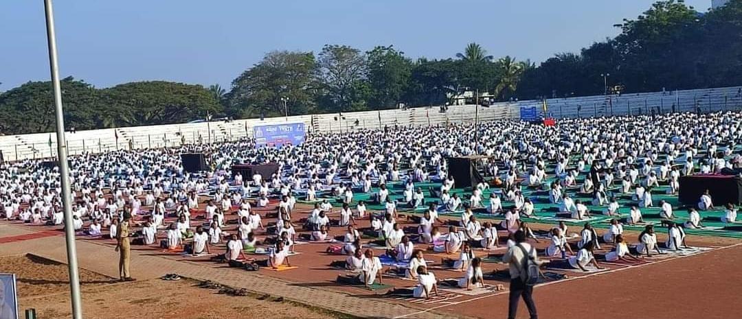 Dr. B.D. Jatti Homoeopathic Medical College, Hospital & Post Graduate Research Centre Dharwad International Yoga Day Celebration photo 1